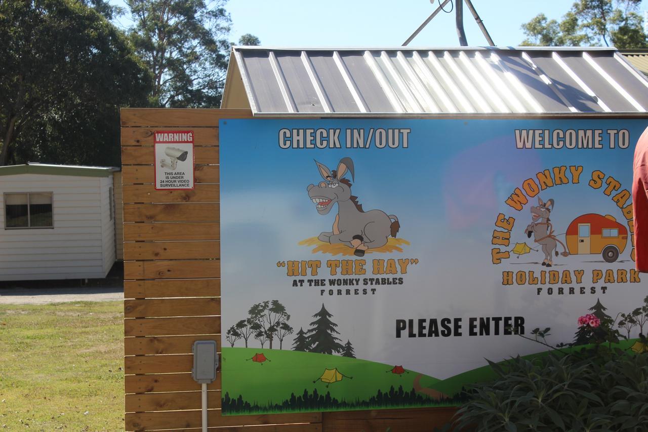 Wonky Stables Holiday Park Forrest Exterior foto